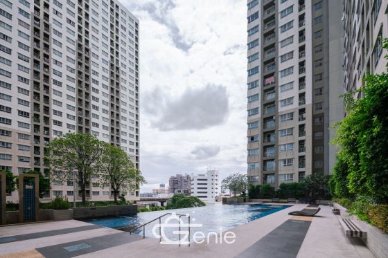 Lumpini Park Pinklao Newly decorated condo || Near 📷 MRT Bang Yi Khan || 400 meters Central Pinklao || Easy installments 7,xxx baht Ready to move in Beautiful and colorful room. Code 3235