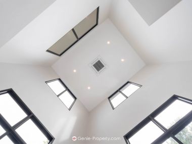 Hot Deal! CINQ ROYAL Krungthep Kreetha, Super Luxury single house, size 120 sq wa. 705 sq m., price only 72,000,000, half transfer fee