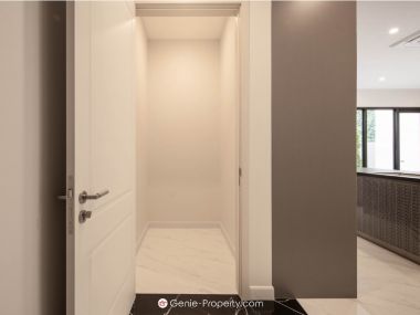 Hot Deal! CINQ ROYAL Krungthep Kreetha, Super Luxury single house, size 120 sq wa. 705 sq m., price only 72,000,000, half transfer fee