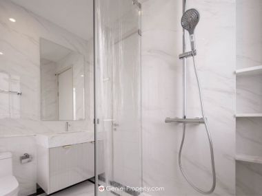 Hot Deal! CINQ ROYAL Krungthep Kreetha, Super Luxury single house, size 120 sq wa. 705 sq m., price only 72,000,000, half transfer fee