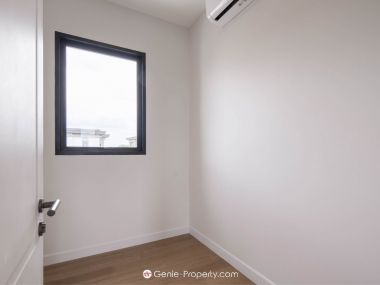 Hot Deal! CINQ ROYAL Krungthep Kreetha, Super Luxury single house, size 120 sq wa. 705 sq m., price only 72,000,000, half transfer fee