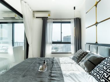 The Parkland Phetkasem - Tha Phra Newly decorated condo 🌟 very stylish, black and white tones || 🌟 400 m. MRT Tha Phra || easy installments 8,xxx baht || near The Mall Tha Phra, many shopping areas and food markets. ||Decorating this room Inspired by the Chanel brand. Allowing residents to feel luxurious even as time passes. Code 3269