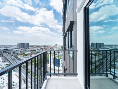 The Parkland Phetkasem - Tha Phra Newly decorated condo 🌟 very stylish, black and white tones || 🌟 400 m. MRT Tha Phra || easy installments 8,xxx baht || near The Mall Tha Phra, many shopping areas and food markets. ||Decorating this room Inspired by the Chanel brand. Allowing residents to feel luxurious even as time passes. Code 3269