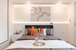 #Huai Wang || ✨Large 37.23 sq.m. unit || 🚝 500m to Airport Link Ramkhamhaeng || 🛍️ 5 minutes to Central Rama 9 || Installment payments only 6,xxx baht || 🛵 Motorcycle taxi stand in front of the alley || 😋 Surrounded by shops and restaurants Code 3319