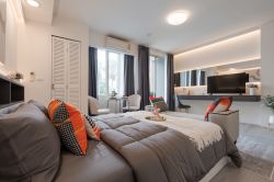 #Huai Wang || ✨Large 37.23 sq.m. unit || 🚝 500m to Airport Link Ramkhamhaeng || 🛍️ 5 minutes to Central Rama 9 || Installment payments only 6,xxx baht || 🛵 Motorcycle taxi stand in front of the alley || 😋 Surrounded by shops and restaurants Code 3319