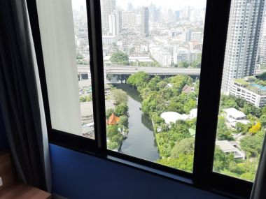 ปล่อยเช่า! Blocs 77 ในราคาเพียง 19,000บาท/เดือน 1 ห้องนอน 1 ห้องน้ำ 41ตรม. ห้องใหญ่อยู่สบาย ใกล้ BTS อ่อนนุช เฟอร์นิเจอร์ครบพร้อมเข้าอยู่ (ราคาต่อรองได้) PROP000332