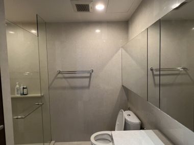 ปล่อยเช่า!!! Quattro Thonglor ในราคาเพียง 80,000บาท/เดือน (ราคาสามารถต่อรองได้) 2 ห้องนอน 2 ห้องน้ำ 90 ตรม. ห้องใหญ่อยู่สบาย ใกล้ BTS ทองหล่อ เฟอร์นิเจอร์ครบพร้อมเข้าอยู่ รหัส 3339