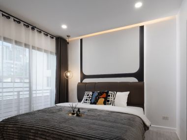 คอนโดแต่งใหม่ 🌟 ใหญ่ 33 ตรม. || ผ่อนเพียง 8,xxx บาท || ✅190 ม. BTS วงเวียนใหญ่ || ใกล้ห้าง Icon Siam ||  ได้รับแรงบันดาลใจโทนขาว-ดำ จากแบรนด์ Chanel และแฝงความโมเดิร์นเติมสีสันให้ทุกๆวันไม่จำเจ🎈 รหัส 3403