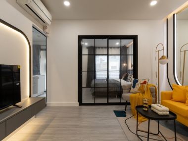 คอนโดแต่งใหม่ 🌟 ใหญ่ 33 ตรม. || ผ่อนเพียง 8,xxx บาท || ✅190 ม. BTS วงเวียนใหญ่ || ใกล้ห้าง Icon Siam ||  ได้รับแรงบันดาลใจโทนขาว-ดำ จากแบรนด์ Chanel และแฝงความโมเดิร์นเติมสีสันให้ทุกๆวันไม่จำเจ🎈 รหัส 3403