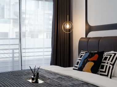 คอนโดแต่งใหม่ 🌟 ใหญ่ 33 ตรม. || ผ่อนเพียง 8,xxx บาท || ✅190 ม. BTS วงเวียนใหญ่ || ใกล้ห้าง Icon Siam ||  ได้รับแรงบันดาลใจโทนขาว-ดำ จากแบรนด์ Chanel และแฝงความโมเดิร์นเติมสีสันให้ทุกๆวันไม่จำเจ🎈 รหัส 3403