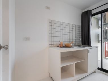 คอนโดแต่งใหม่ 🌟 ใหญ่ 33 ตรม. || ผ่อนเพียง 8,xxx บาท || ✅190 ม. BTS วงเวียนใหญ่ || ใกล้ห้าง Icon Siam ||  ได้รับแรงบันดาลใจโทนขาว-ดำ จากแบรนด์ Chanel และแฝงความโมเดิร์นเติมสีสันให้ทุกๆวันไม่จำเจ🎈 รหัส 3403