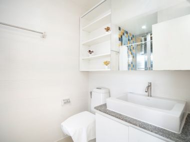 📷【 𝙏𝙝𝙚 𝙄𝙧𝙞𝙨 𝙍𝙖𝙢𝙖 𝟵-𝙎𝙧𝙞𝙣𝙖𝙠𝙖𝙧𝙞𝙣 】ห้องใหญ่ 𝟯𝟯 ตรม. ผ่อน 𝟳,𝙭𝙭𝙭 《ตรงข้ามสมิติเวช ใกล้ 𝘼𝙞𝙧𝙥𝙤𝙧𝙩 𝙇𝙞𝙣𝙠 หัวหมาก 》เพียง 1.65 ล้าน รหัส 3416