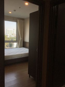 ** sale/rent! ** For sale 3,000,000TB and For rent 12,000THB/month at The Base Sukhumvit 77 1 Bedroom 1 Bathroom Fully furnished (can negotiate) PROP000342