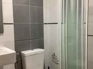 ** sale/rent! ** For sale 3,000,000TB and For rent 12,000THB/month at The Base Sukhumvit 77 1 Bedroom 1 Bathroom Fully furnished (can negotiate) PROP000342