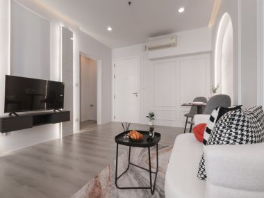 คอนโดแต่งใหม่ 🌟|| 🌟 ใกล้ BTS อ่อนนุช || 🌟 ผ่อนเพียง 9,xxx บาท || ใกล้ห้างเซ็นจูรี่อ่อนนุช🌟อุดมสมบูรณ์ด้วยร้านค้าและร้านอาหารมากมาย || ⭐ สไตล์โมเดินได้รับแรงบันดาลใจโทนขาว-ดำ จากช็อป YSL สาขา EmQuartier รหัส 3428