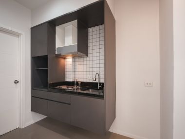 คอนโดแต่งใหม่ 🌟|| 🌟 ใกล้ BTS อ่อนนุช || 🌟 ผ่อนเพียง 9,xxx บาท || ใกล้ห้างเซ็นจูรี่อ่อนนุช🌟อุดมสมบูรณ์ด้วยร้านค้าและร้านอาหารมากมาย || ⭐ สไตล์โมเดินได้รับแรงบันดาลใจโทนขาว-ดำ จากช็อป YSL สาขา EmQuartier รหัส 3428