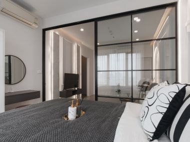 คอนโดแต่งใหม่ 🌟|| 🌟 ใกล้ BTS อ่อนนุช || 🌟 ผ่อนเพียง 9,xxx บาท || ใกล้ห้างเซ็นจูรี่อ่อนนุช🌟อุดมสมบูรณ์ด้วยร้านค้าและร้านอาหารมากมาย || ⭐ สไตล์โมเดินได้รับแรงบันดาลใจโทนขาว-ดำ จากช็อป YSL สาขา EmQuartier รหัส 3428