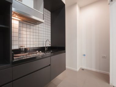 คอนโดแต่งใหม่ 🌟|| 🌟 ใกล้ BTS อ่อนนุช || 🌟 ผ่อนเพียง 9,xxx บาท || ใกล้ห้างเซ็นจูรี่อ่อนนุช🌟อุดมสมบูรณ์ด้วยร้านค้าและร้านอาหารมากมาย || ⭐ สไตล์โมเดินได้รับแรงบันดาลใจโทนขาว-ดำ จากช็อป YSL สาขา EmQuartier รหัส 3428