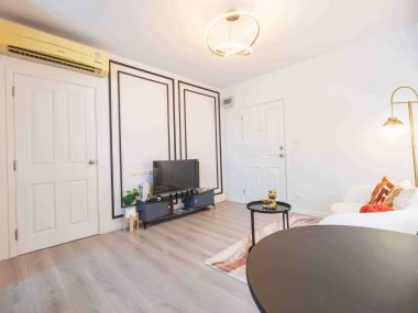 คอนโดแต่งใหม่สไตล์อยู่ยุโรป || 🏙 ผ่อนเพียง 5,000 บาท || 🚉 ใกล้ รฟฟ.สายสีชมพู || ใกล้ Fashionisland & The Promenade || 😋อุดมสมบูรณ์ด้วยร้านค้าและร้านอาหาร รหัส 3434