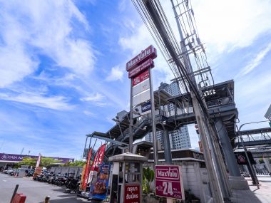 Sold Out!!!!! คอนโดแต่งใหม่ ✨|| 🚉  270 ม. MRT หัวหมาก || 🛍 10 นาที เดอะมอลล์ไลฟ์สโตร์ บางกะปิ ||  ผ่อนเพียง 5,xxx บาท || 😋อุดมสมบูรณ์ด้วยร้านค้าและร้านอาหาร