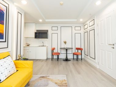 Sold Out!!!!! Newly renovated large condo 40 sq m ✨|| 🚉 650 m MRT Sutthisan || Installment only 9,xxx baht || 🛍 Near Central Ladprao || Location that Chinese people like 💵 || Easy to rent out Code 3447