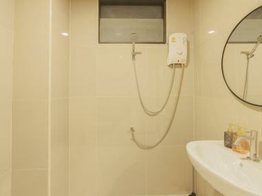 คอนโดแต่งใหม่ ✨ || 🛍10 นาที เซ็นทรัลอีสวิลล์ || 🚉 ใกล้ MRT ลาดพร้าว 83 || ผ่อนเพียง 4,xxx บาท || 😋ใกล้ร้านค้า ตรงข้าม Tops daily รหัส 3456