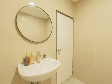 คอนโดแต่งใหม่ ✨ || 🛍10 นาที เซ็นทรัลอีสวิลล์ || 🚉 ใกล้ MRT ลาดพร้าว 83 || ผ่อนเพียง 4,xxx บาท || 😋ใกล้ร้านค้า ตรงข้าม Tops daily รหัส 3456