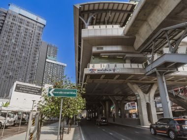 คอนโดแต่งใหม่ ✨|| 🛍 3 นาที เซ็นทรัลลาดพร้าว || ผ่อนเพียง 8,xxx บาท || 🚝 3 นาที BTS พหลโยธิน 24 || 🤩 ใกล้มหาวิทยาลัยดังและอาคารสำนักงาน รหัส 3466