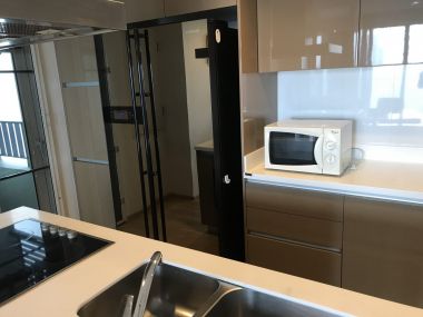 For rant at Siri at Sukhumvit 3 Bedroom 3 Bathroom 75,000THB/month Fully furnished PROP000348