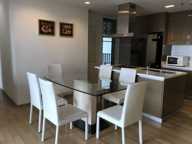 For rant at Siri at Sukhumvit 3 Bedroom 3 Bathroom 75,000THB/month Fully furnished PROP000348