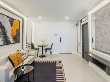 คอนโดแต่งหรูห้องใหญ่ 33 ตรม✨ || เดิน 500 ม. MRT ห้วยขวาง 🚝 || ผ่อนเพียง 10,xxx บาท || ส่วนกลางครบ || 10 นาที เซ็นทรัลพระราม 9 || 😋อุดมด้วยร้านค้าและร้านอาหาร รหัส 3487