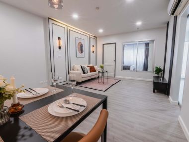 #โซนเทพารักษ์ ติดโลตัสศรีนครินทร์ 🤩 ห้องใหญ่ 53 ตรม.  ผ่อน 7,xxx  เท่านั้น. 5 นาทีถึง MRT ศรีเทพา 🚝 รหัส 3491