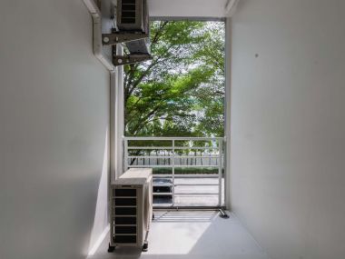 #โซนเทพารักษ์ ติดโลตัสศรีนครินทร์ 🤩 ห้องใหญ่ 53 ตรม.  ผ่อน 7,xxx  เท่านั้น. 5 นาทีถึง MRT ศรีเทพา 🚝 รหัส 3491