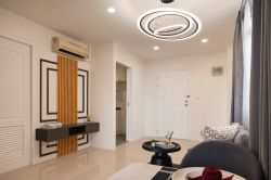 Large condo 40 sq.m. || π 7 minutes to Central Bangna || π Near BTS Punnawithi || Installment only 7,xxx baht || π€© 7-11 opposite the condo Code 3504