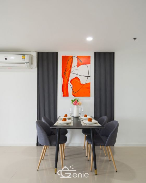 #Ratchada || Large condo! 77 sq.m. || 🛍 10 mins Central Ladprao || 🚝 5 mins MRT Ladprao || Installment only 9,xxx baht || 😋Abundant with shops and restaurants Code 3512