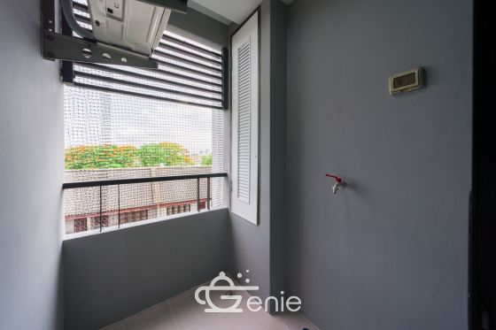 #Ratchada || Large condo! 77 sq.m. || 🛍 10 mins Central Ladprao || 🚝 5 mins MRT Ladprao || Installment only 9,xxx baht || 😋Abundant with shops and restaurants Code 3512