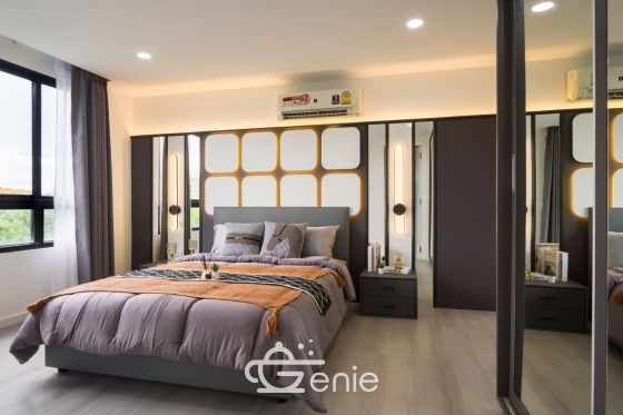 #Ratchada || Large condo! 77 sq.m. || 🛍 10 mins Central Ladprao || 🚝 5 mins MRT Ladprao || Installment only 9,xxx baht || 😋Abundant with shops and restaurants Code 3512