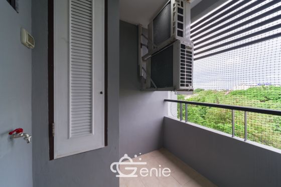 #Ratchada || Large condo! 77 sq.m. || 🛍 10 mins Central Ladprao || 🚝 5 mins MRT Ladprao || Installment only 9,xxx baht || 😋Abundant with shops and restaurants Code 3512