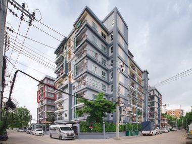 #Lat Phrao 130 || Large corner room 35 sq.m. || Installment 6,xxx near The Mall Bangkapi || 🚝 5 minutes MRT Lat Phrao |#Lat Phrao 130 Code 3517