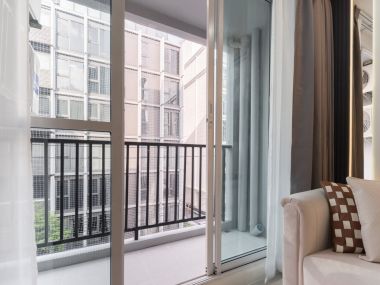 #Ladprao || 🚝 500 m. to MRT Ladprao || 🛍️ 10 min. to Central Ladprao || Installment payments only 7,xxx baht || 🤤 70 m. to Tops Daily || 😋 Plenty of shops and restaurants Code 3522