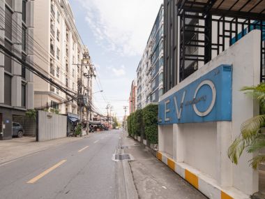 #Ladprao || 🚝 500 m. to MRT Ladprao || 🛍️ 10 min. to Central Ladprao || Installment payments only 7,xxx baht || 🤤 70 m. to Tops Daily || 😋 Plenty of shops and restaurants Code 3522