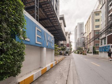 #Ladprao || 🚝 500 m. to MRT Ladprao || 🛍️ 10 min. to Central Ladprao || Installment payments only 7,xxx baht || 🤤 70 m. to Tops Daily || 😋 Plenty of shops and restaurants Code 3522