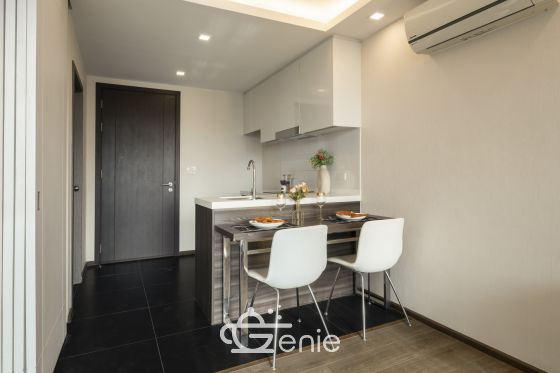 #Thonglor-Rama 9|| Near Bangkok Hospital, easy to walk🏥|| Large room 35 sq m. 🤩|| New condition|| Installment 10,xxx || High privacy || 🚝 Near MRT Phetchaburi Code 3527