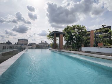 #ทองหล่อ-พระราม9|| ใกล้ร.พ.กรุงเทพ เดินสบายๆ🏥|| ห้องใหญ่ 35 ตรม. 🤩|| สภาพมือ1|| ผ่อน 10,xxx || มีความเป็นส่วนตัวสูง || 🚝 ใกล้ MRT เพชรบุรี รหัส  3527