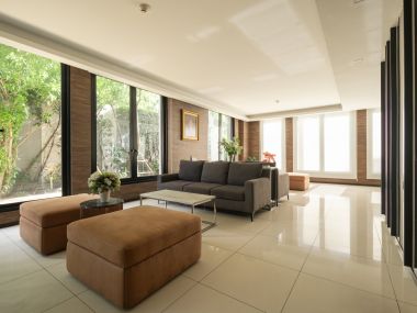 #ทองหล่อ-พระราม9|| ใกล้ร.พ.กรุงเทพ เดินสบายๆ🏥|| ห้องใหญ่ 35 ตรม. 🤩|| สภาพมือ1|| ผ่อน 10,xxx || มีความเป็นส่วนตัวสูง || 🚝 ใกล้ MRT เพชรบุรี รหัส  3527