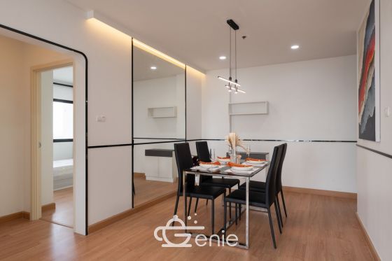 #Chaeng Watthana New condition 🤯 Large 81 sq m. 2 bedrooms 2 bathrooms | Installment only 12,xxx | Private parking 🚝 300 m. MRT Muang Thong Thani | 3 minutes Central Chaeng Watthana | 😍 Luxurious decoration | 😋 7-11 next to the project Code 3530