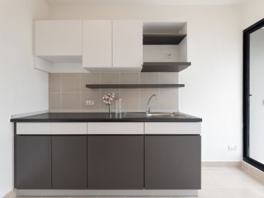 #Chaeng Watthana New condition 🤯 Large 81 sq m. 2 bedrooms 2 bathrooms | Installment only 12,xxx | Private parking 🚝 300 m. MRT Muang Thong Thani | 3 minutes Central Chaeng Watthana | 😍 Luxurious decoration | 😋 7-11 next to the project Code 3530