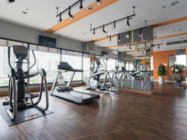 #Chaeng Watthana New condition 🤯 Large 81 sq m. 2 bedrooms 2 bathrooms | Installment only 12,xxx | Private parking 🚝 300 m. MRT Muang Thong Thani | 3 minutes Central Chaeng Watthana | 😍 Luxurious decoration | 😋 7-11 next to the project Code 3530