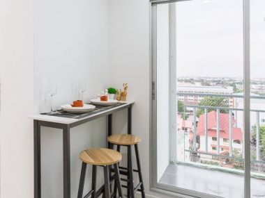 #Nawamin || ✨Luxury decorated condo || 5 minutes to 🛍️The Mall Bangkapi and 🚝MRT Bangkapi || Installments only 4,xxx baht || 😋 Surrounded by shops and restaurants || Multiple public transportation routes code 3542