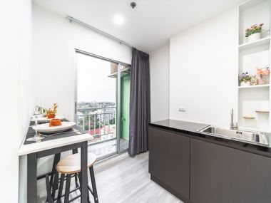 #Nawamin || ✨Luxury decorated condo || 5 minutes to 🛍️The Mall Bangkapi and 🚝MRT Bangkapi || Installments only 4,xxx baht || 😋 Surrounded by shops and restaurants || Multiple public transportation routes code 3542